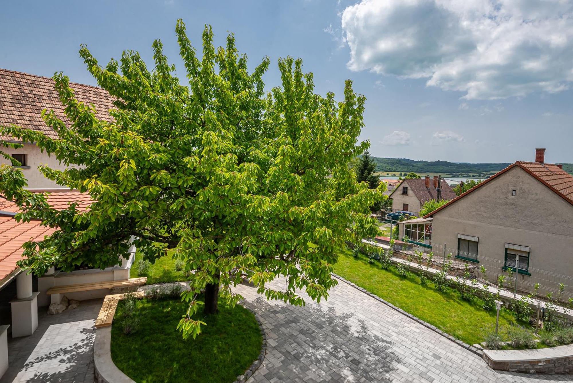 Papoula Vendeghaz Apartment Tihany Exterior photo